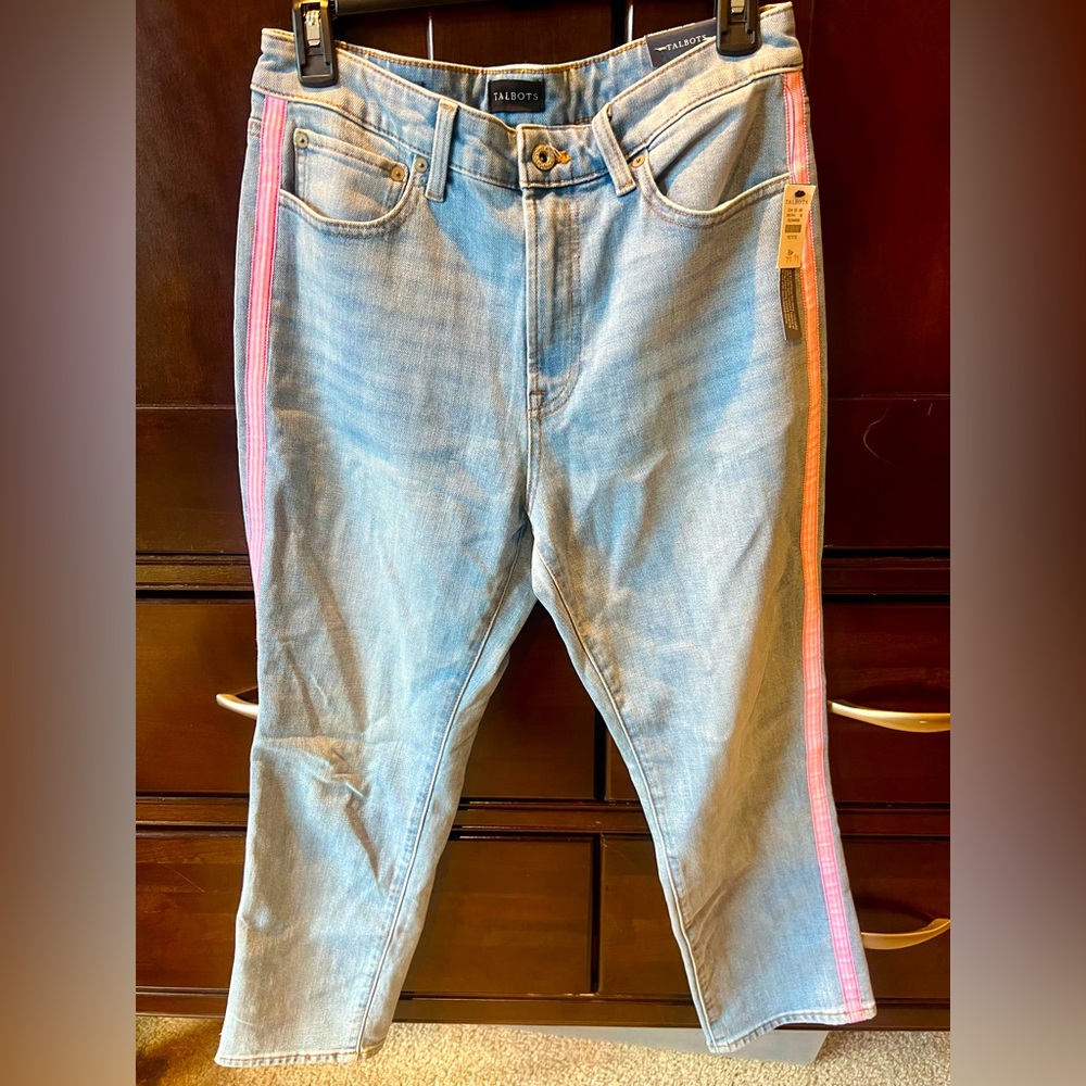 NWT Talbots 8P Light Wash Jeans w/ Pink Side Stripe